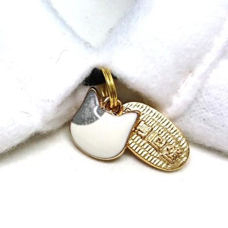 KittyKat Cape Charm KittyKat Cape Charm